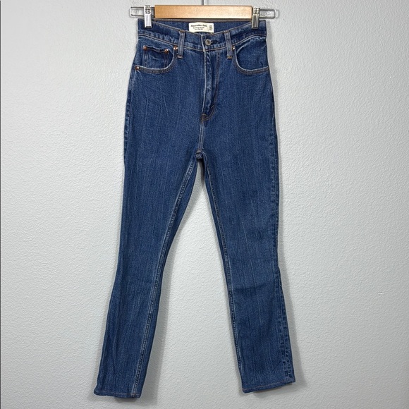 Abercrombie & Fitch 90's Slim Straight‎ Classic Blue Women's Jeans - Picture 1 of 5